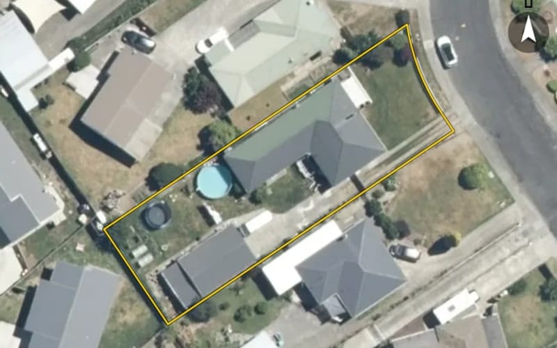 717 Maitland Crescent