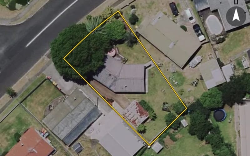 19 Blomfield Street