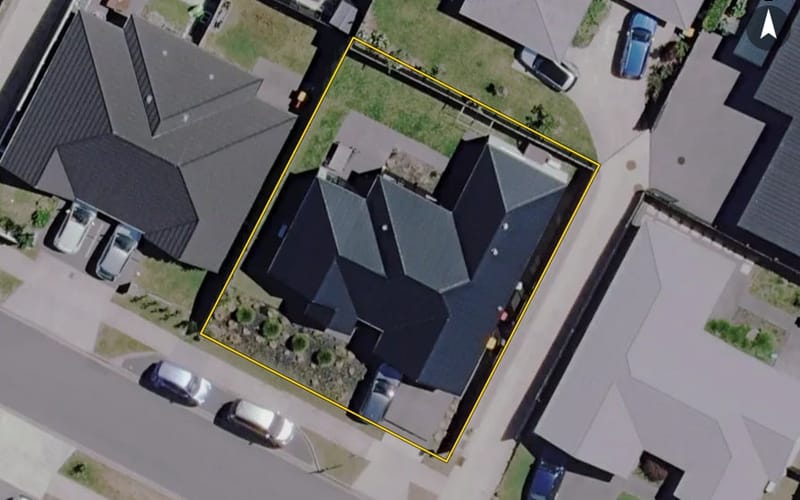 8 Maanihi Drive