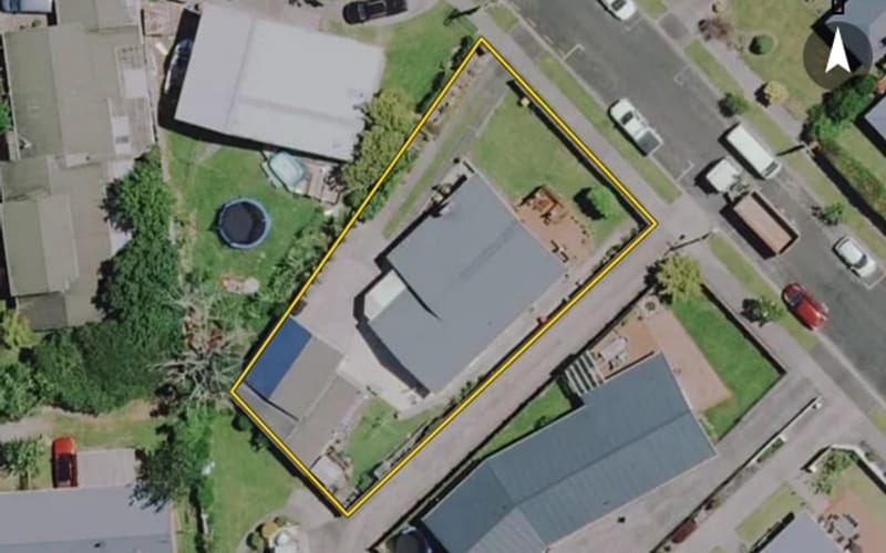 22 De Vere Crescent