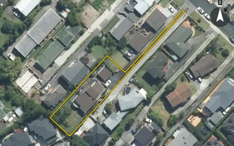 10A Dallinghoe Crescent