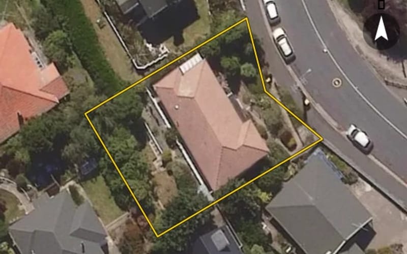 42 Easther Crescent
