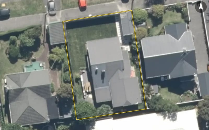 17 Karamu Street