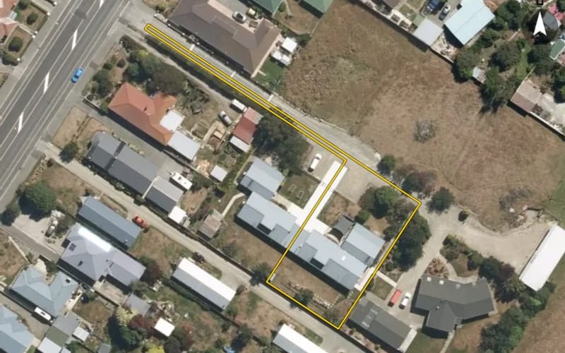 2/531 Thames Highway