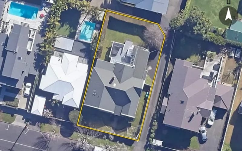 9 Banff Avenue
