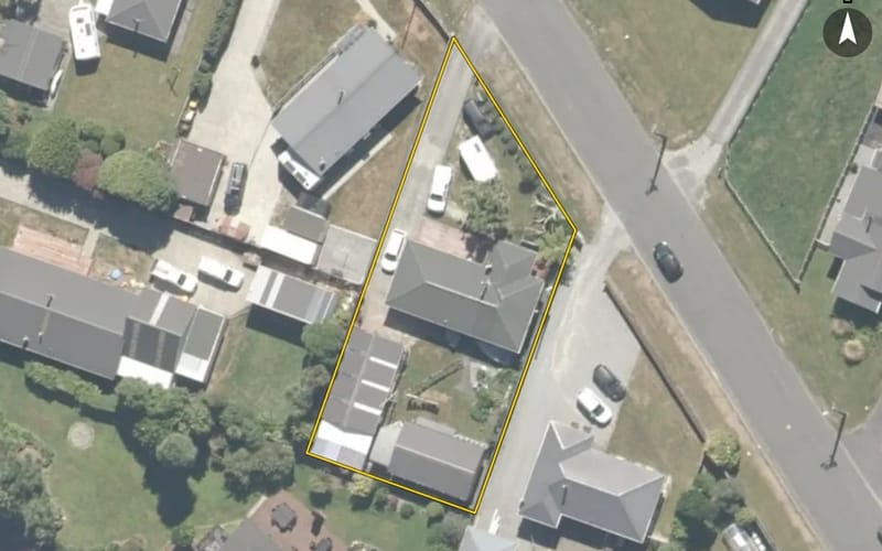12 Clough Road