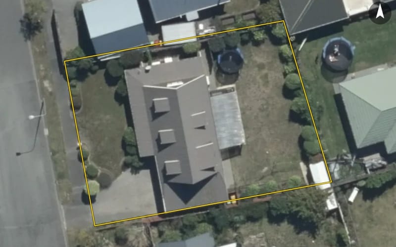 10 Pinaster Place