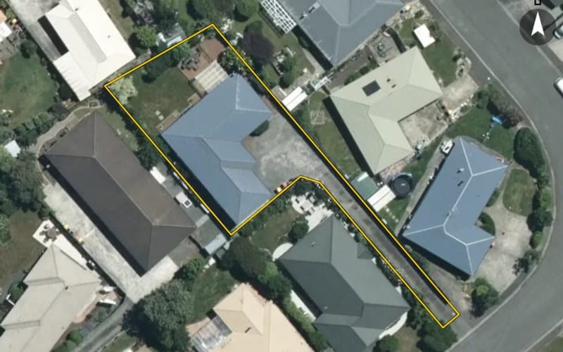 10 Vining Crescent