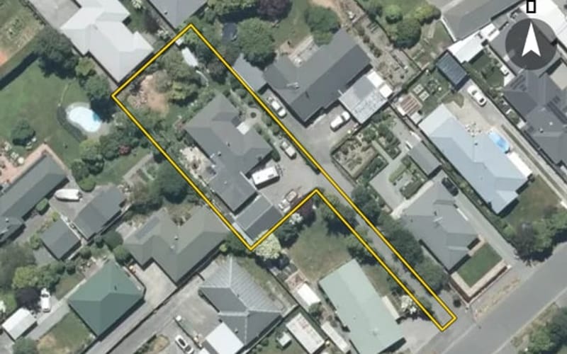 7 Reid Crescent