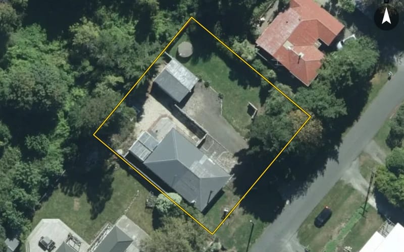 8 Mahuri Road