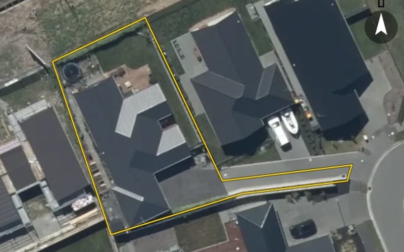 17 Storr Close