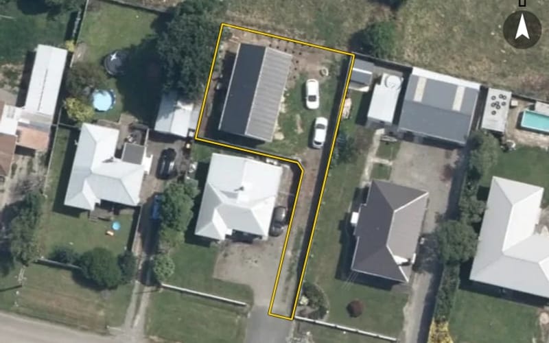 20A Roots Street West
