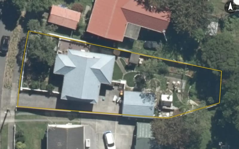 10 Lockwood Crescent