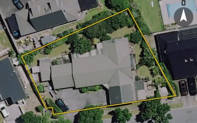 11 Woodland Drive
