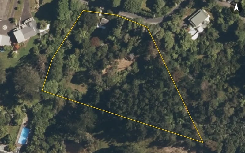 24 Crest Road