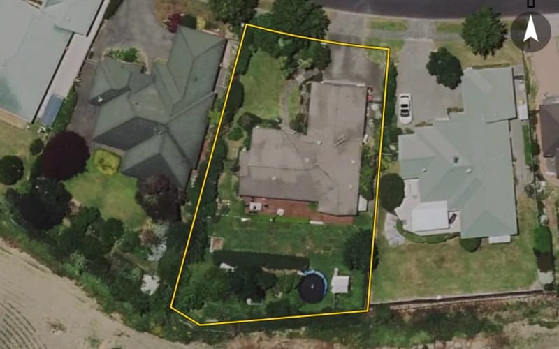 15 Friesian Place