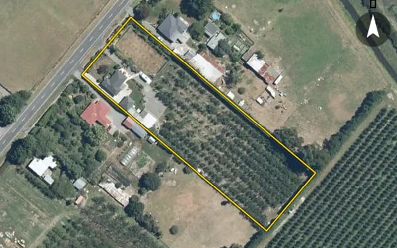 934 Riverslea Road South