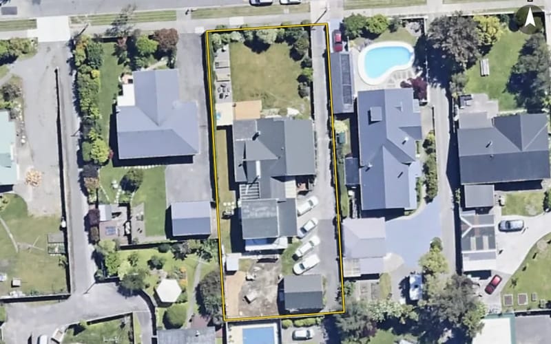 21 Lakings Road