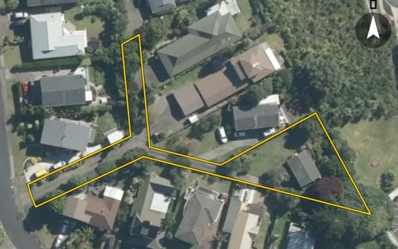 16 John Dee Crescent