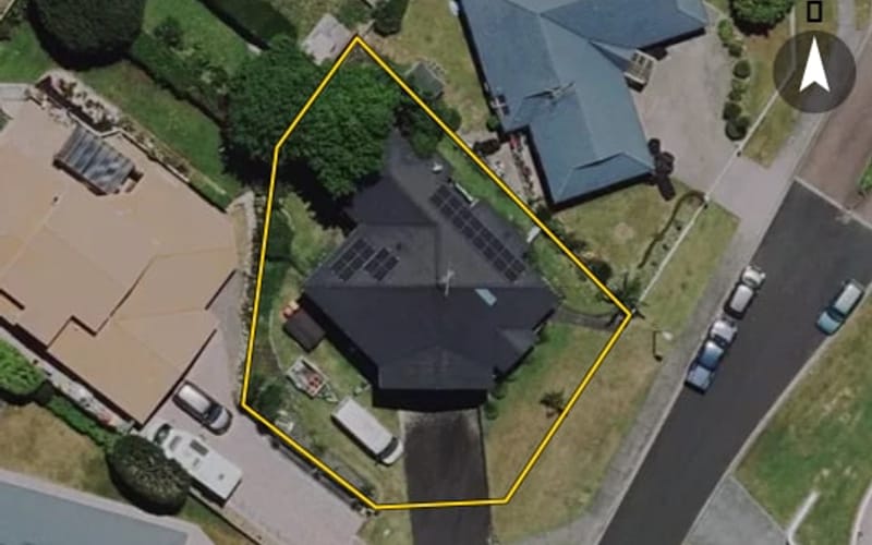 4 Sunset Close