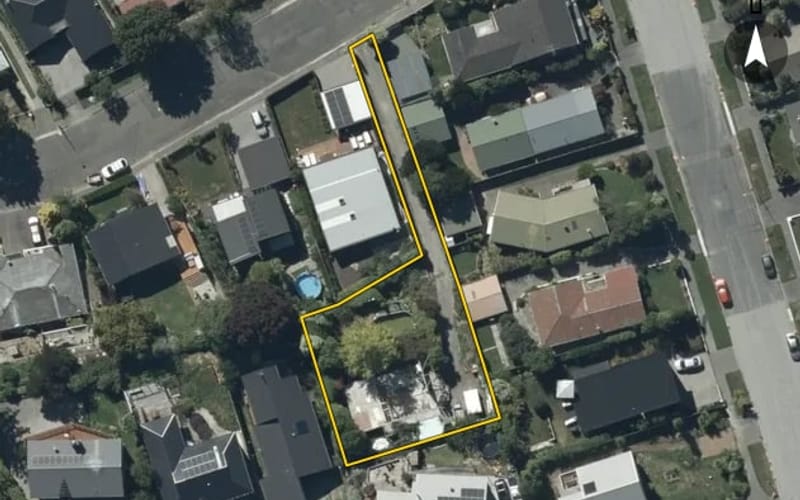 3 Gunns Crescent