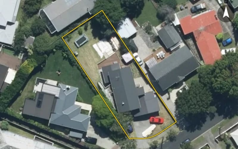 15 Troy Place