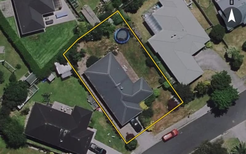 12 Wimbledon Close