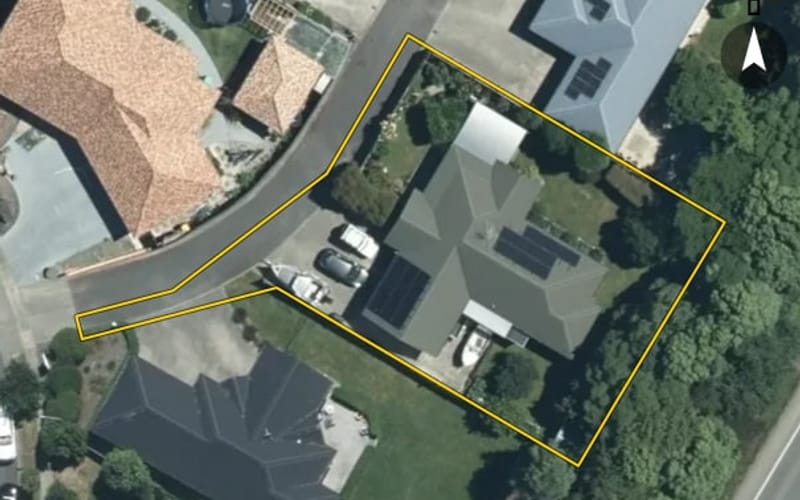 32 Hoult Crescent