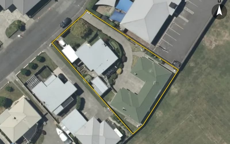 3/2 Anzac Avenue