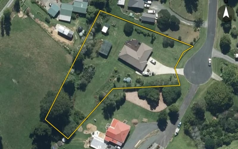10 Bruce MacGregor Lane