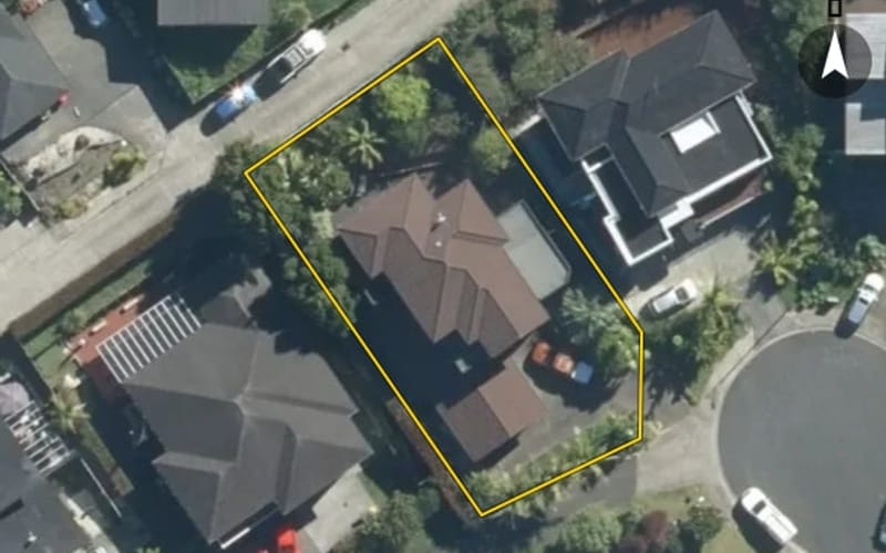 16 Hilton Close