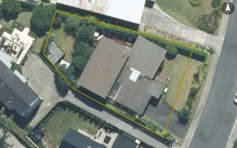 12 Vaughan Crescent