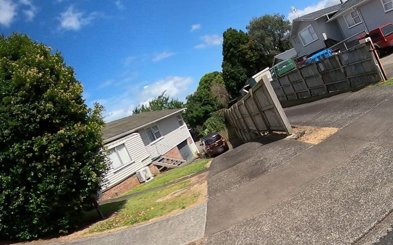 17 Hobart Crescent