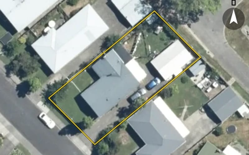 213 Sunnybank Crescent