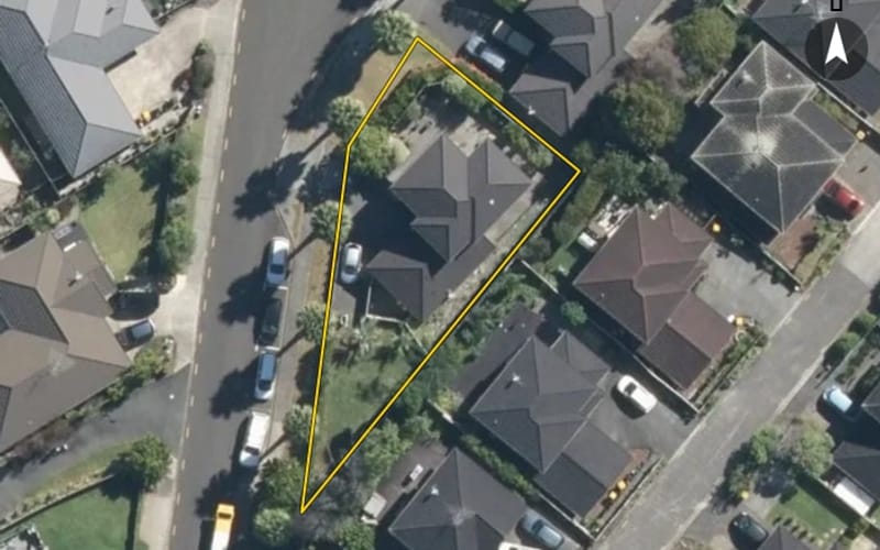 9 Lomas Way