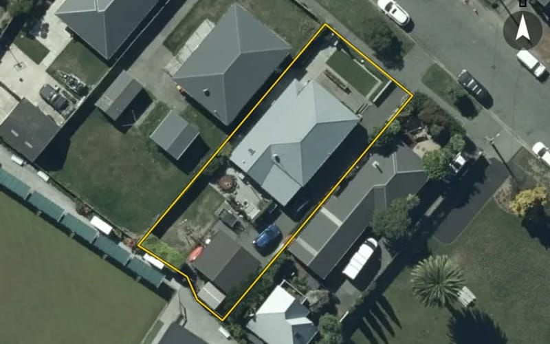 16 Nayland Street