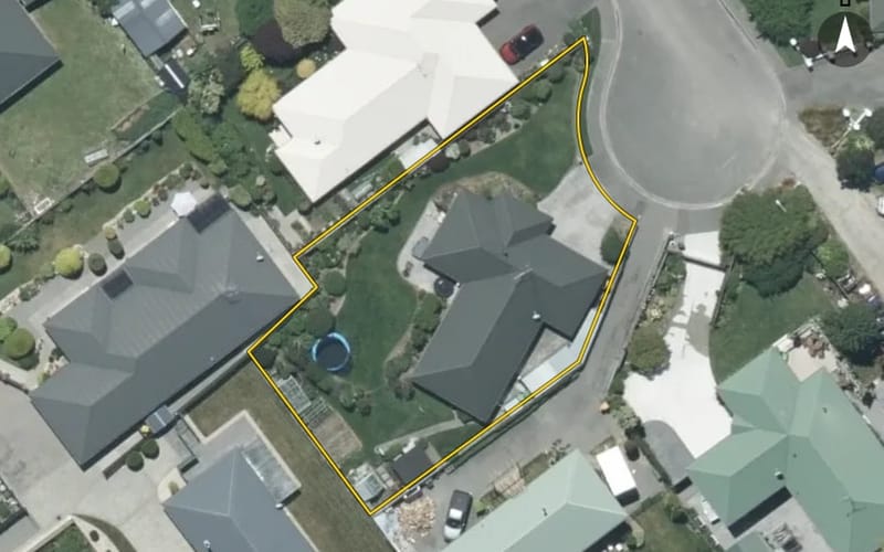 8 Rowan Place