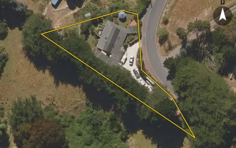 1683 Highcliff Road