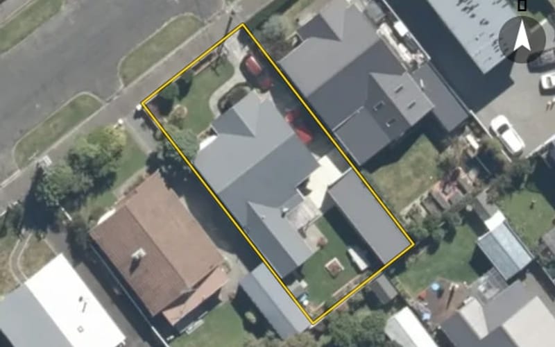 15 Moa Street