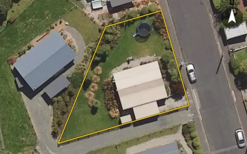 15 Rockside Road