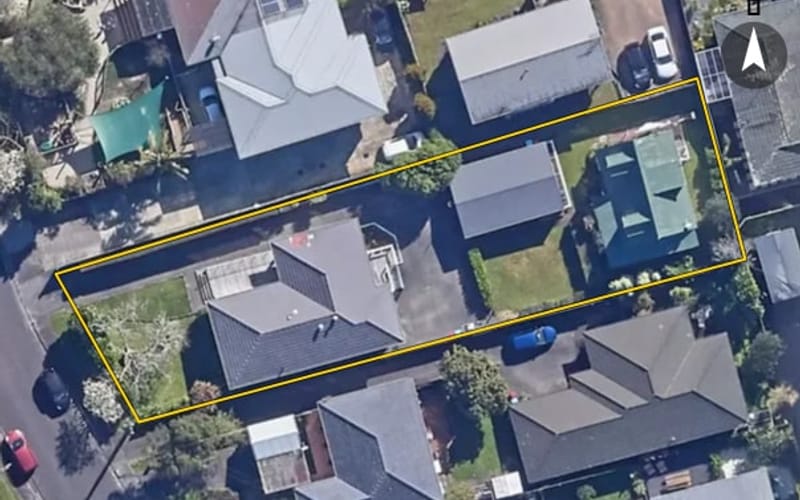 2/2 Lorraine Avenue