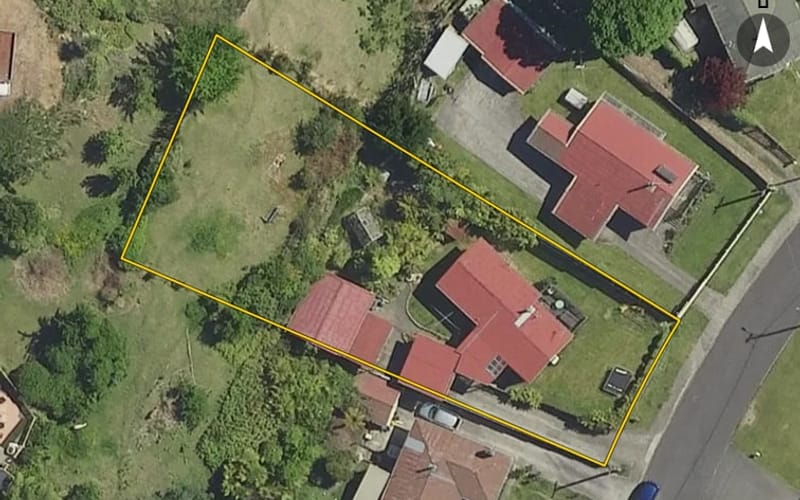 65 Thomas Crescent