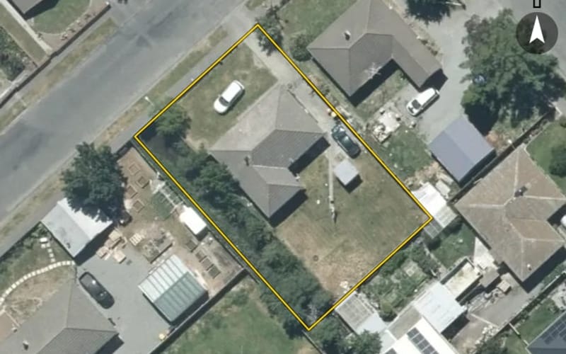 2 Davis Crescent
