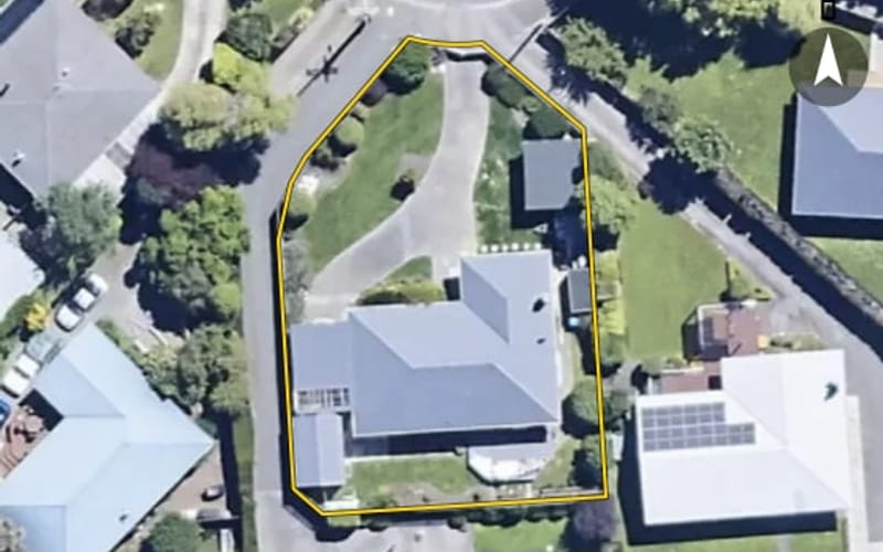 23 Glenroy Crescent