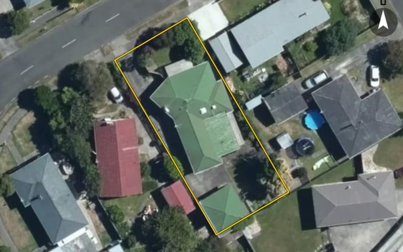 14 Sutherland Crescent