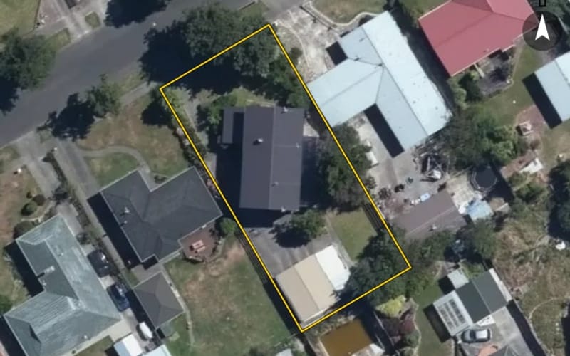 14 Raglan Avenue