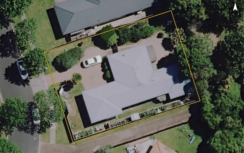 22 Bouverie Crescent