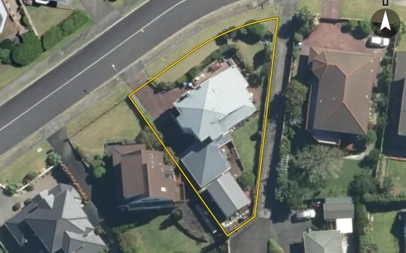 8 Niagara Crescent