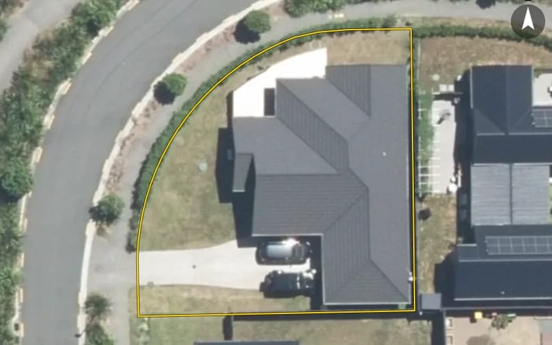 33 Te Paea Avenue