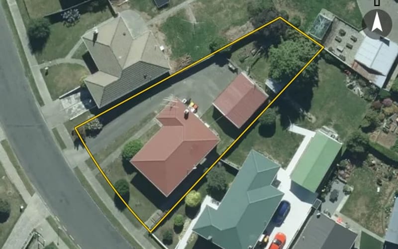39 Conway Crescent